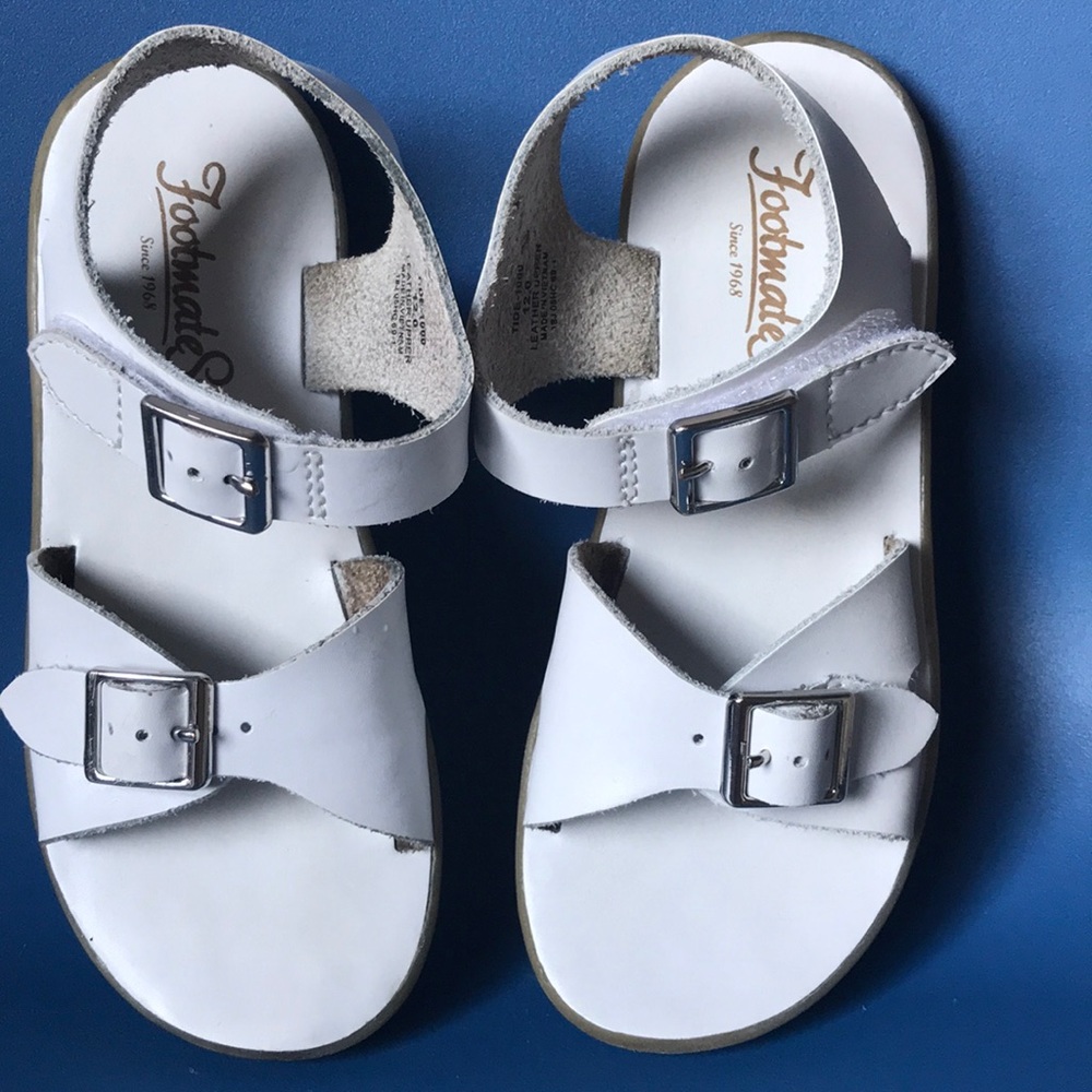 Footmates white sandals